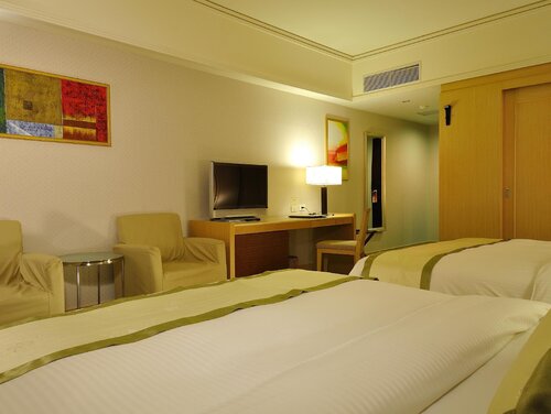 Hoya Hot Springs Resort & Spa