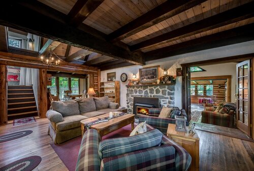 The Davies Family Inn