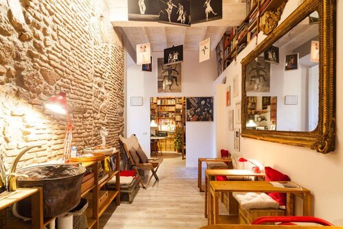 Trevi Fountain Art Suites