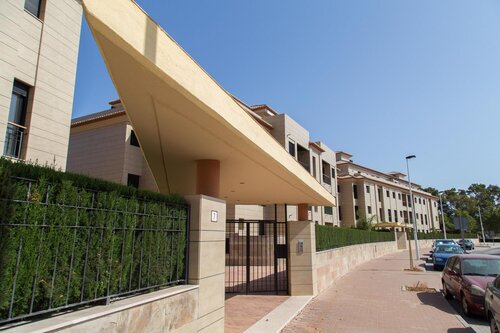 Lujoso Apartamento Con Piscina Interior