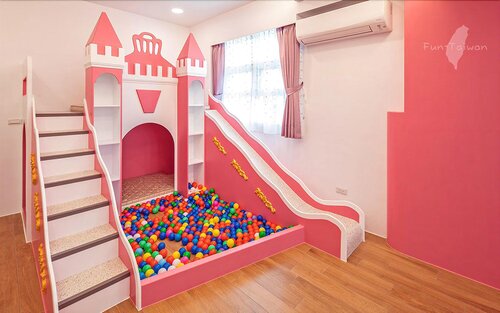 Honeysuckle Family Castle