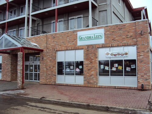 Executive House Suites Hotel & Conference Centre