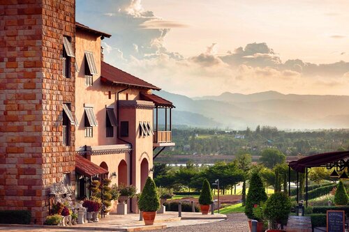 Town Square Suites By Toscana Valley