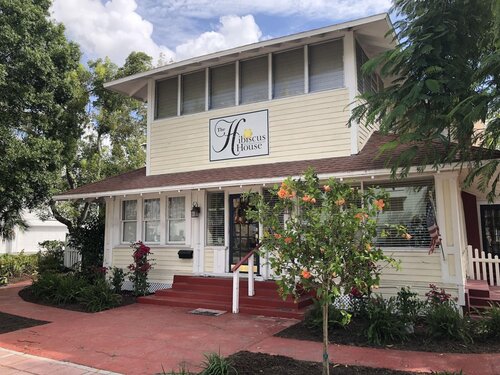 The Hibiscus House Bed And Breakfast