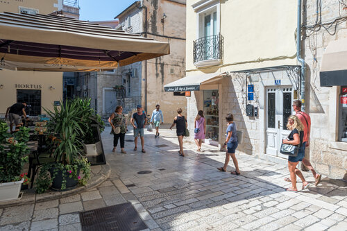 Split Palace Luxury Retreat