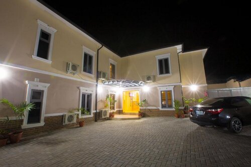 Ivana Suites Apartments