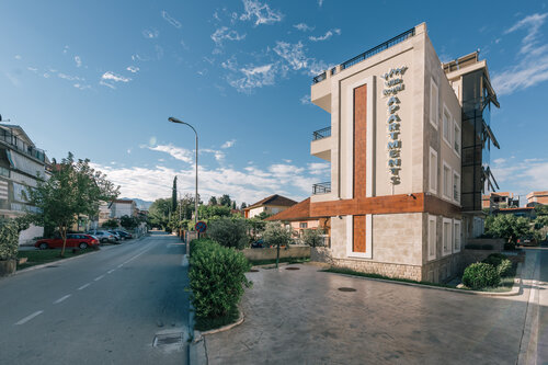 Villa Royal Apartments