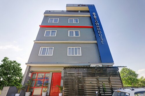 OYO 82658 Oyo Townhouse 122 Gomti Nagar Extension