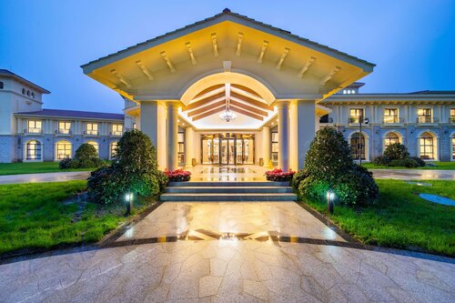 Howard Johnson By Wyndham Yaan Forest Resort