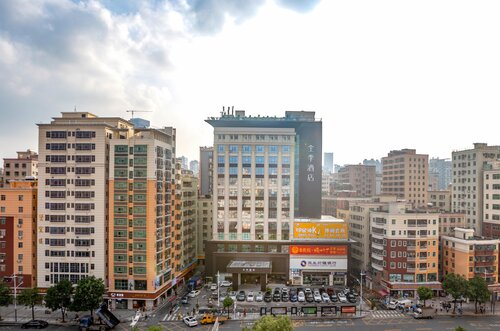 Ji Hotel (Shenzhen North Railway Station)