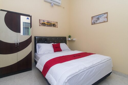 Formerly RedDoorz Syariah near Stasiun Madiun