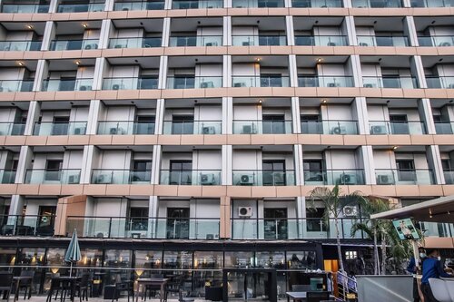 Maroko Bayshore Suites