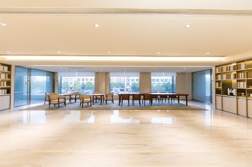 Ji Hotel (Suihong Yinhe International Plaza)