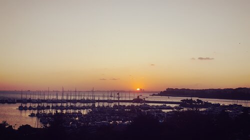 39 KALAMIS MARINA HOTEL