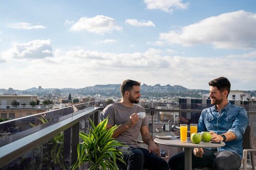 Chroma Fashion Rooms & Apartments