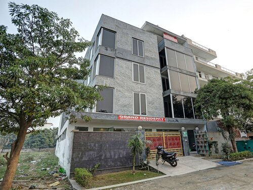 Capital O 22956 Hotel Grand Residency