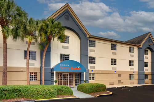 Sonesta Simply Suites Miami Airport