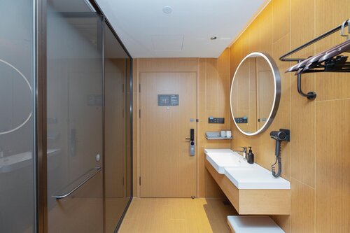 Ji Hotel Yibin West Station Zhanqian Square