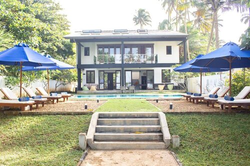 Parangi Weligama Bay