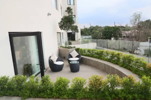 The Cruze Premium Boutique Hotel