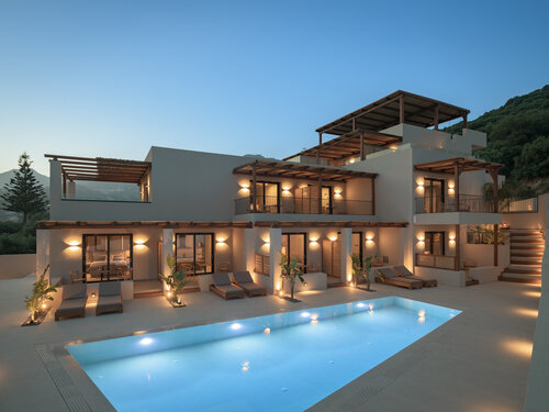 Kymani Boutique Hotel & Suites