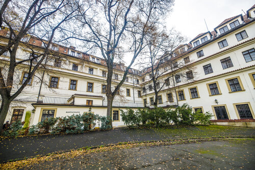 Pytloun Old Armoury Hotel Prague