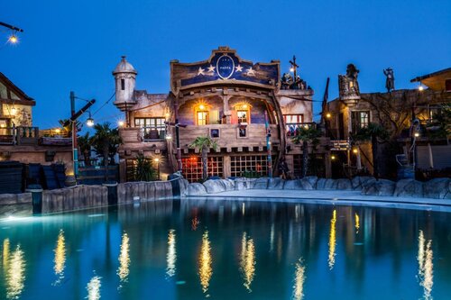 Hotel Pirates World