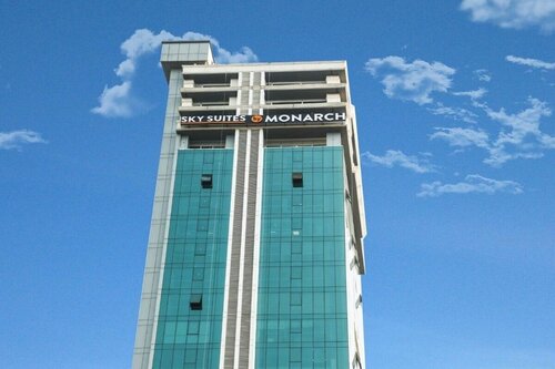 Sky Suites By Monarch