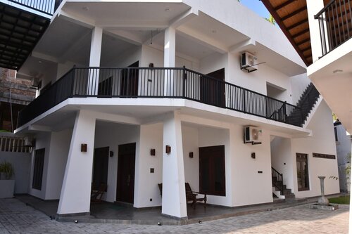 Aurora Four Seasons Villa Spa