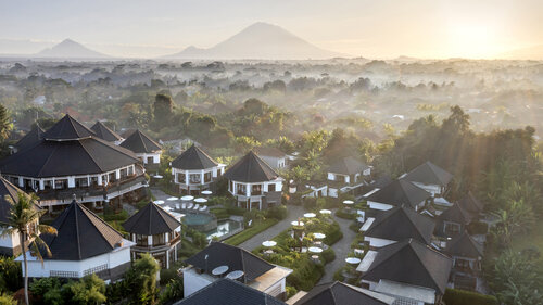 Swan Paradise A Pramana Experience