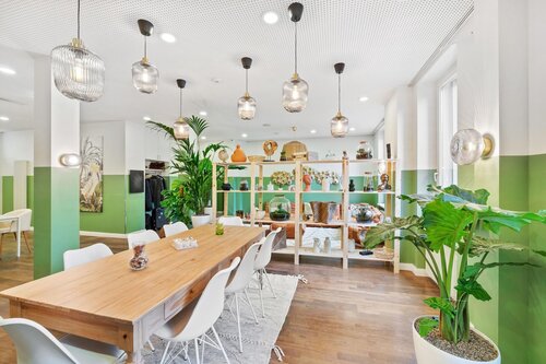 Becozy Self Check-in & Pop-up Hotel