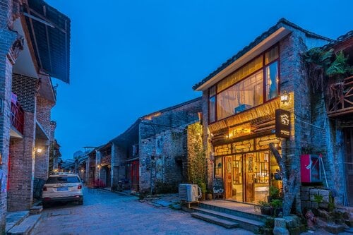 Yangshuo Autumn Inn