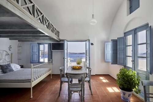 Allure Breeze Suites