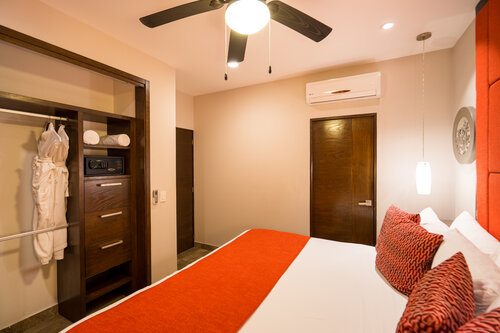 Pinnacle Resorts 220