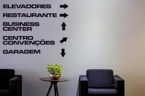 Fratele Business Hotel