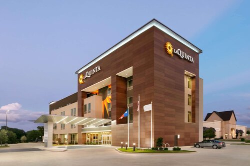 La Quinta Inn & Suites By Wyndham College Station 