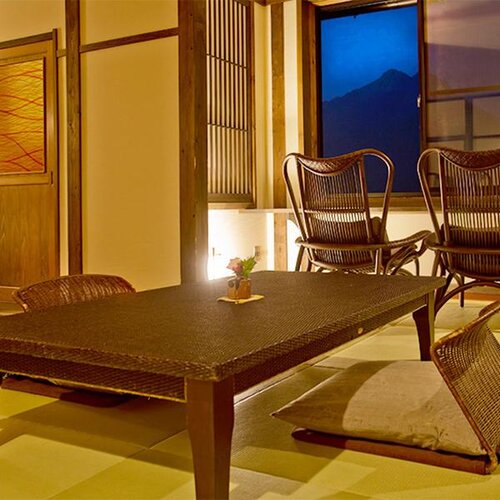 Yufuin Onsen Toshoan