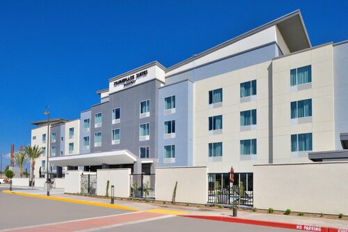 Holiday Inn Express & Suites Ontario - Chino Hills