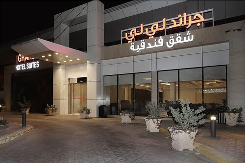 Grand Lily Hotel Suites