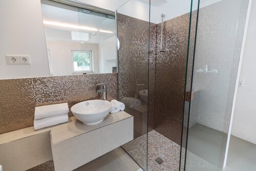 18Arts Hotel - Living In A Gallery!