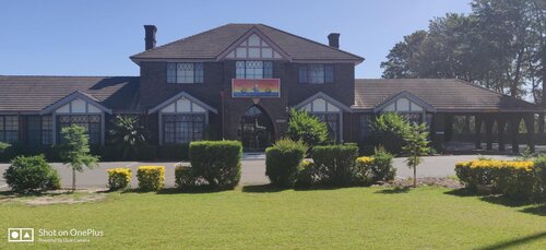 Airport Motel Sir Francis Drake