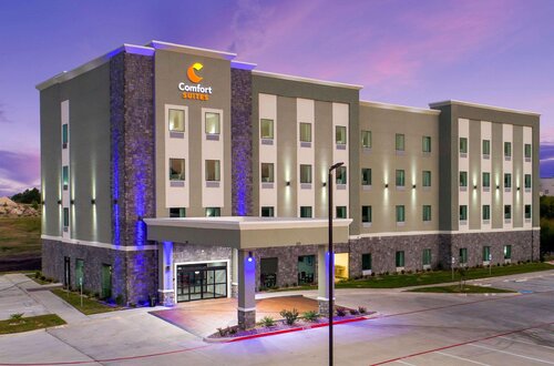 Comfort Suites Desoto Dallas South