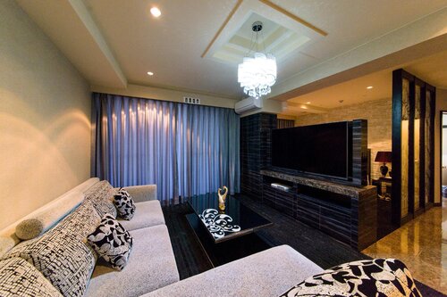 Secret House MAKISHI