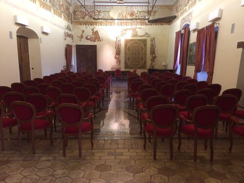 Castello Di Altomonte