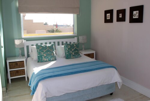 Dolphin Inn Guest House