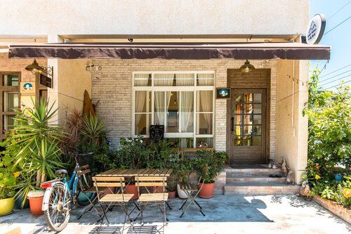 Cozy Green Guest House