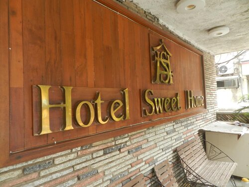 Hotel Sweet Home