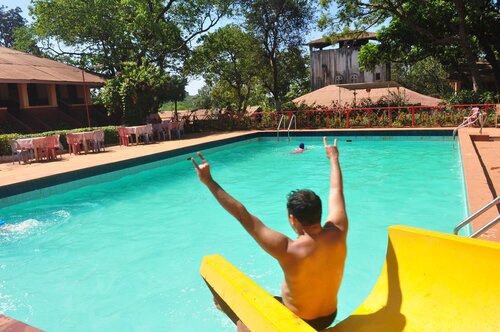 Gujarat Bhavan Hotel