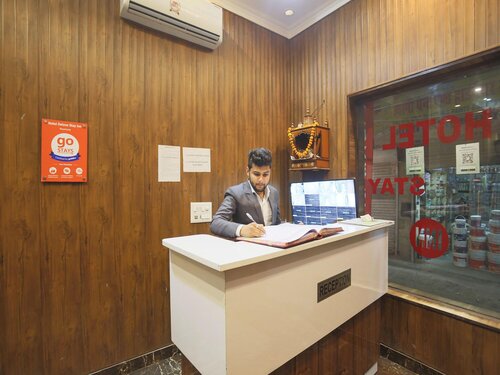 Hotel Deluxe Stay Inn