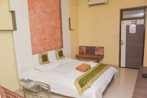 Hotel Nirmal Lodging